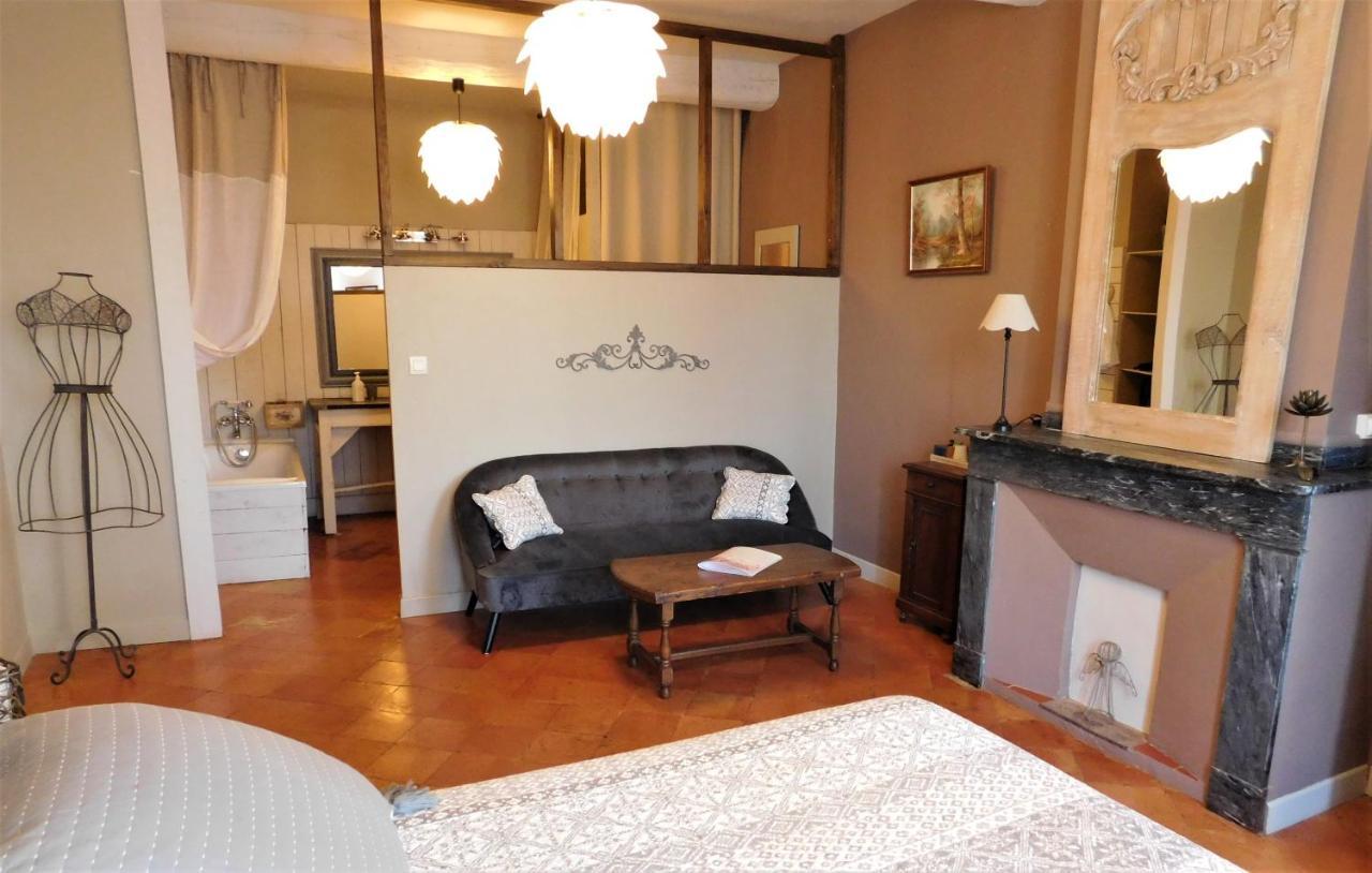 Le Prieure Saint Louis Bed & Breakfast Floure Екстериор снимка