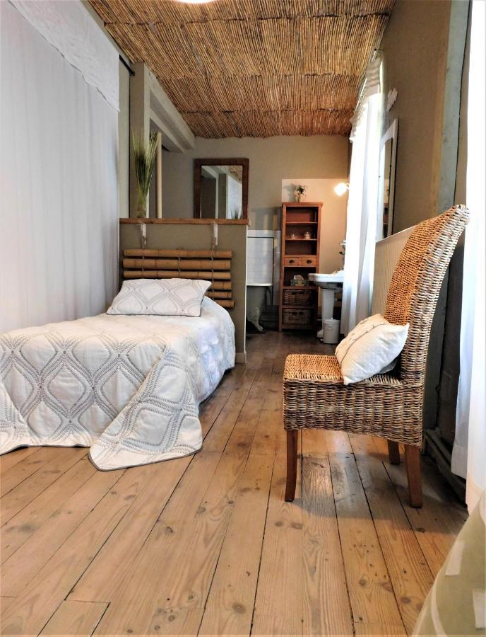 Le Prieure Saint Louis Bed & Breakfast Floure Екстериор снимка