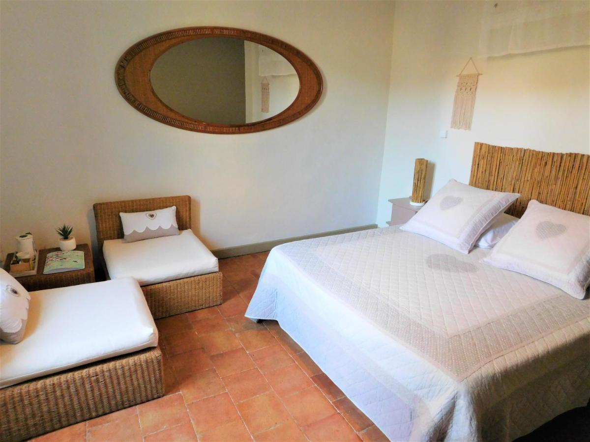 Le Prieure Saint Louis Bed & Breakfast Floure Екстериор снимка