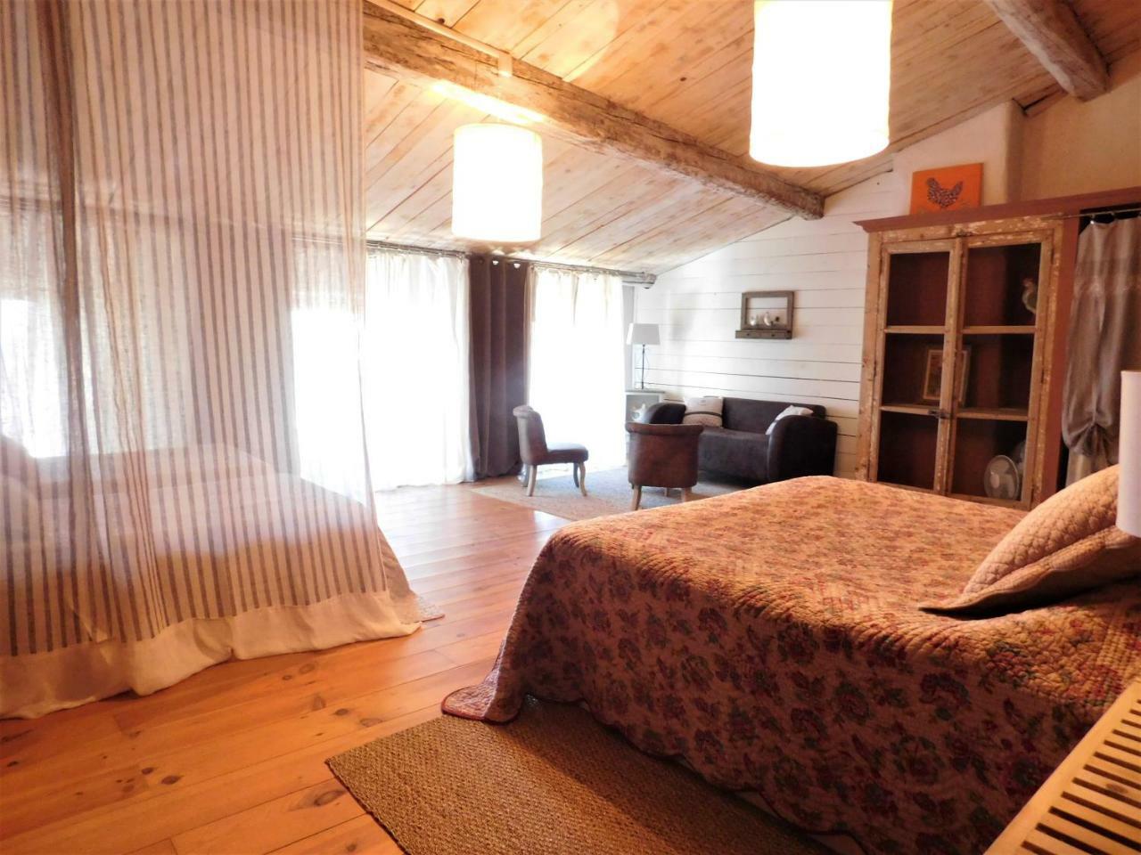 Le Prieure Saint Louis Bed & Breakfast Floure Екстериор снимка
