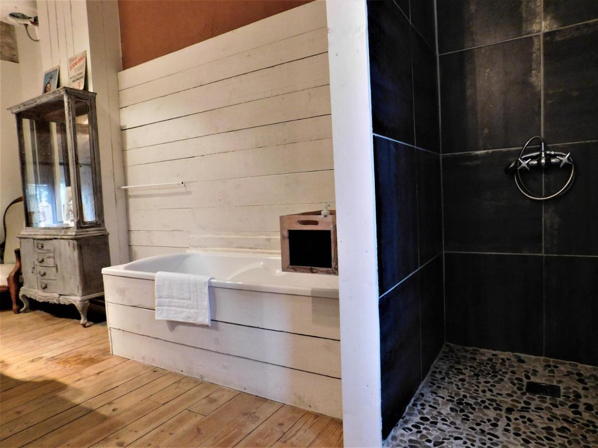 Le Prieure Saint Louis Bed & Breakfast Floure Екстериор снимка