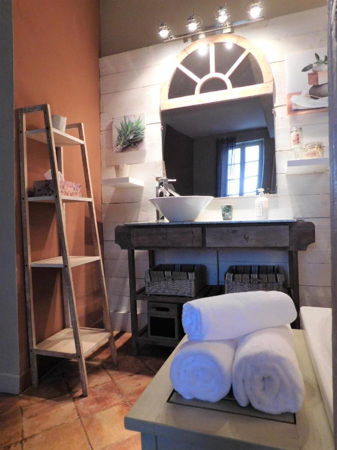 Le Prieure Saint Louis Bed & Breakfast Floure Екстериор снимка