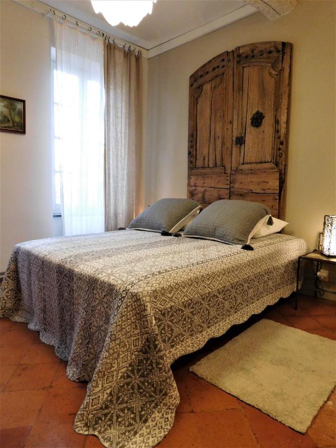 Le Prieure Saint Louis Bed & Breakfast Floure Екстериор снимка